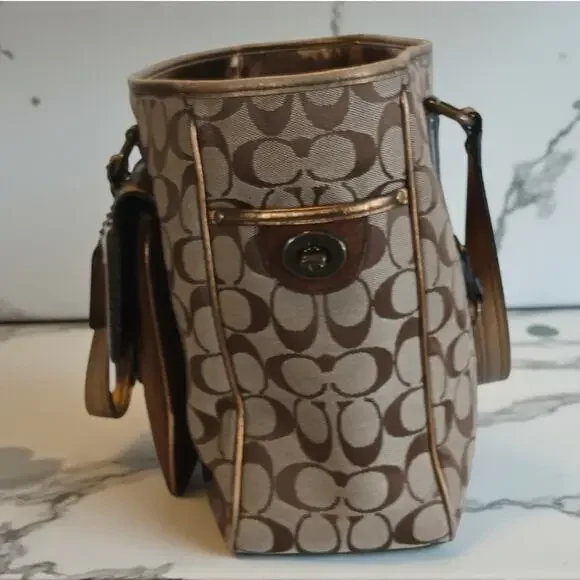 Coach Signature Canvas/Leather Vintage Tote - Rare! - Picture 5 of 16